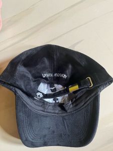 Urban Monkey Black Cap