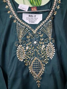 Elegant Green Embroidered Kurta Set with Dupatta
