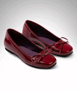 Shiny Red Bow Ballerina Flats