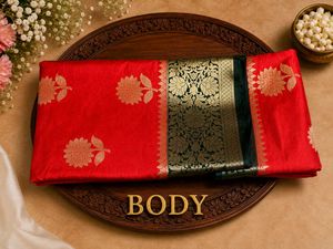 Vibrant Red & Green Mashru Banarasi Silk Saree