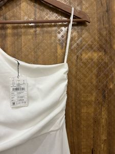 Chic White One-Shoulder Jumpsuit