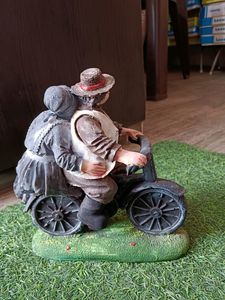 Scooter Couple