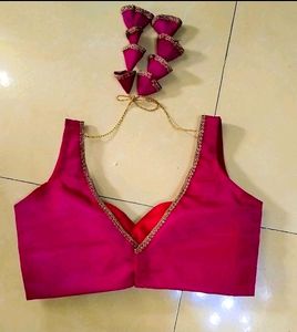 Silk Padded Back Hook Blouse