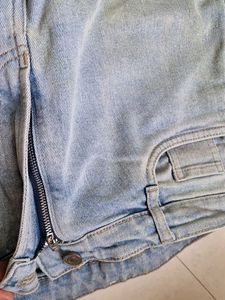 Light Wash Skinny Jeans
