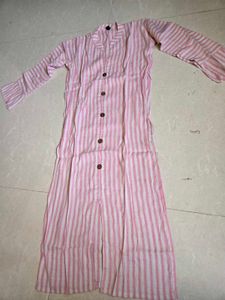 3 kurti combo😍😍with free gift