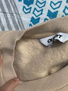 Cozy Beige Cropped fleeced Sweatshirt