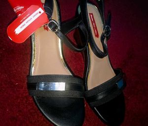 Stylish Black Sandals
