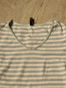 Striped Cropped V-Neck Top