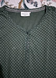 Brand: Bien Bleu Top/T-shirt