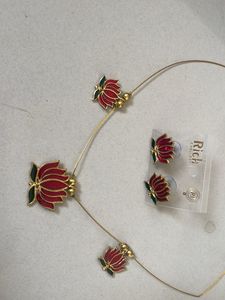 Lotus Design Necklace &amp; Earring Set