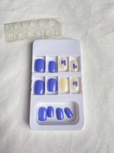 NAILS SET✨ (12 Pcs)