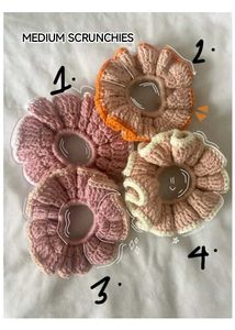 SET OF CROCHET SCRUNCHIES
