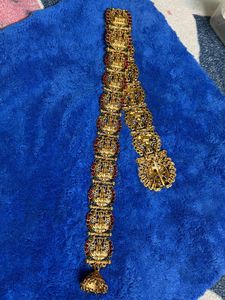 Elegant Gold Tone Indian Jewellery Set