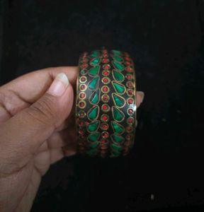 Vintage Style Bangle