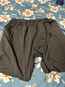 Black gym wear cycling shorts