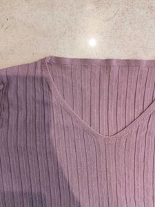 Ribbed V-Neck Cropped Top