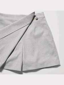 Uniqlo check Wrap Skort