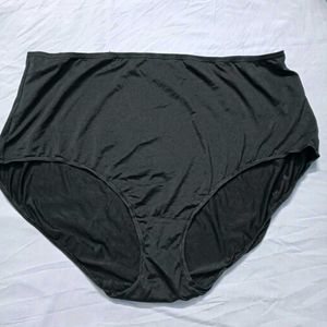 ⚛️ Comfortable Black Briefs