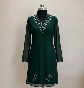 Elegant Green Embellished Kurta