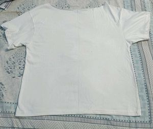 White Retro Off-Shoulder Graphic Top 🤍