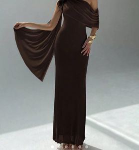 Elegant Brown One-Shoulder Maxi Dress