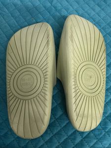 Stylish Bow Slides