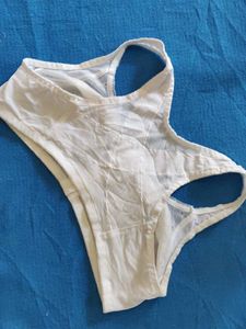 White Lace Front-Closure Bra