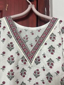 White Floral Print short Kurta