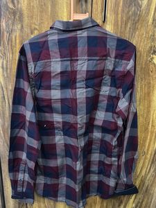 Roadster Men's Checked Casual Shirt