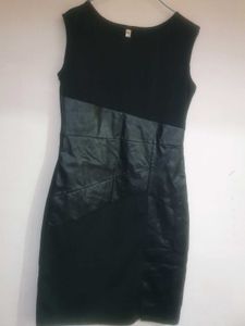 Chic Black Midi Dress