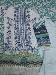 Beautiful Floral Print Kurta with Pants