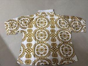 NEW🔥Print Shirt with White Crochet Collar