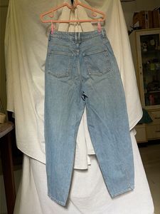 H&amp;M Light Wash Relaxed Fit Jeans