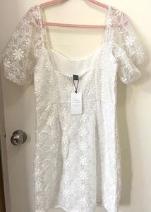 Chic White Lace Puff Sleeve Dress