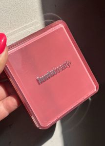 Huda Beauty Blush Palette Strawberry Latte