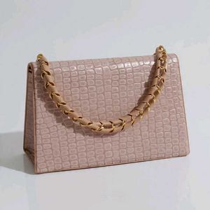 Chic Croc Embossed SElegant blush pink handbag wit