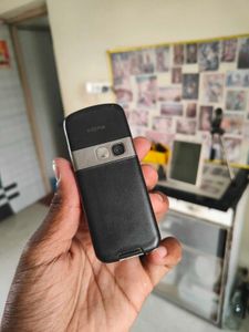 Nokia 6070 (2006 Model)