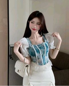 Vintage Floral Puff Sleeve Top
