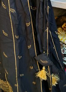 Elegant Black &amp; Gold Ethnic anarkali