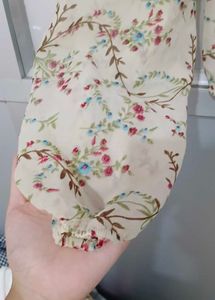 Chic Floral Print Ruched Crop Top