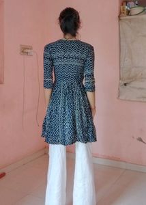Round Short Kurti