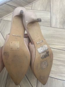 original Aldo pump leather kitten heels