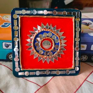 17=HANDMADE MIRROR LIPPAN ART