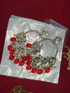 party ready 3-in-1 Royal Earring Combo