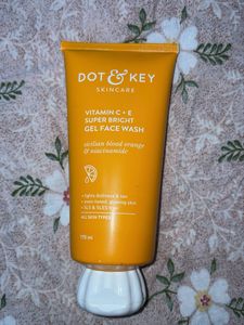 Dot & Key Vitamin C+E Gel Face Wash