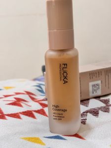 FLICKA Professional High Coverage Foundation