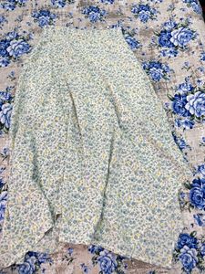 Chic Floral Midi Skirt
