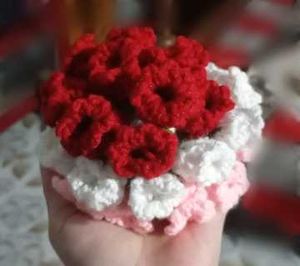 🌸Handmade Floral Scrunchie✨