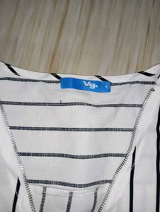 Chic Striped Zip-Front Blouse