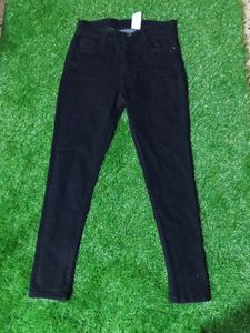 Girls skinny Jeans.